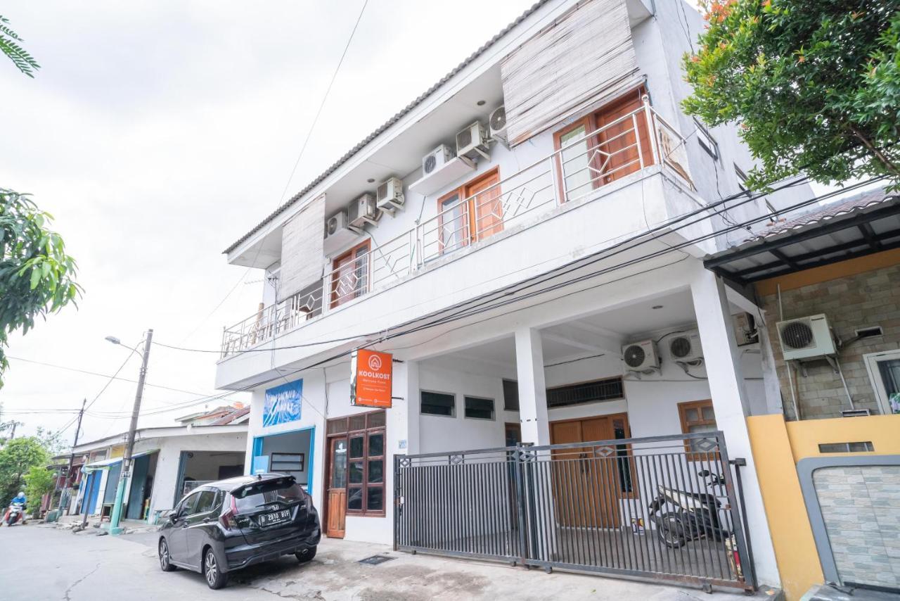 Hotel Koolkost @ Harapan Jaya Bekasi Extérieur photo
